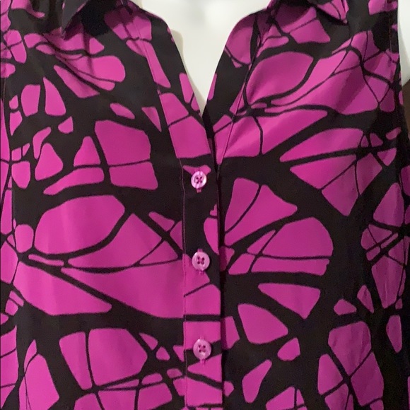 Dana Buchanan Black Purple Sleeveless Button Top 👠 - Picture 3 of 13